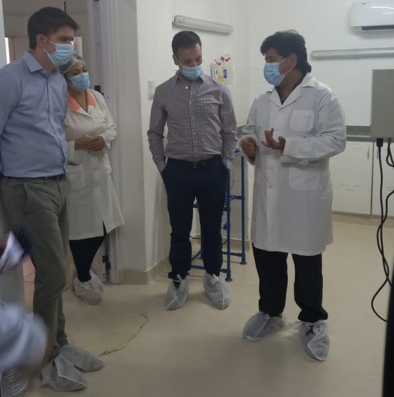 Autoridades provinciales y del BID visitaron el Laboratorio de Investigación y Producción de Biocontroladores
