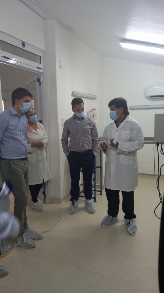 Autoridades provinciales y del BID visitaron el Laboratorio de Investigación y Producción de Biocontroladores